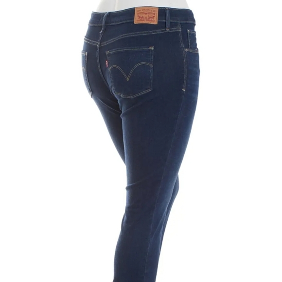 Levi's Jeans - Picture 3 of 8